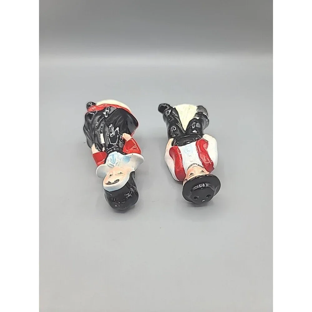 Vintage Amish Salt And Pepper Shakers